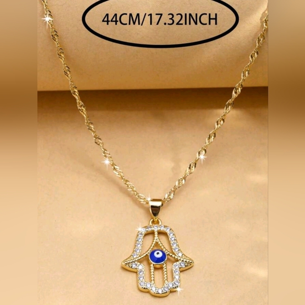 Hamsa Hand Charm Necklace - Gold - Picture 3 of 3